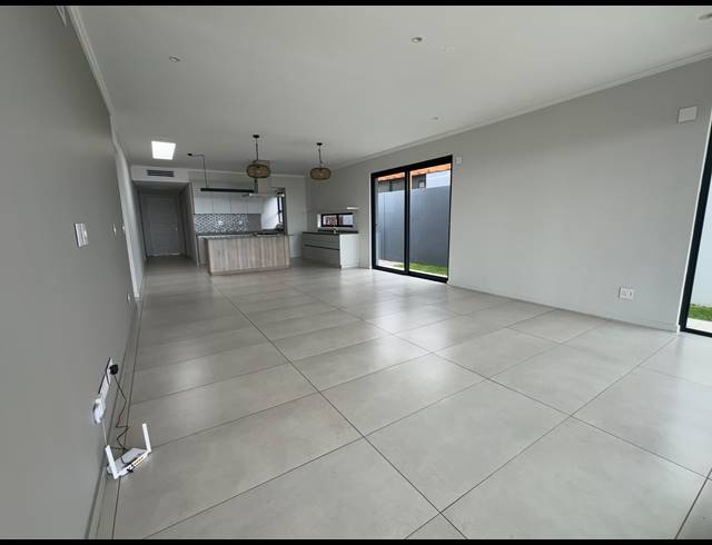 3 BEDROOM APARTMENT FOR SALE IN SIBAYA PRECINCT